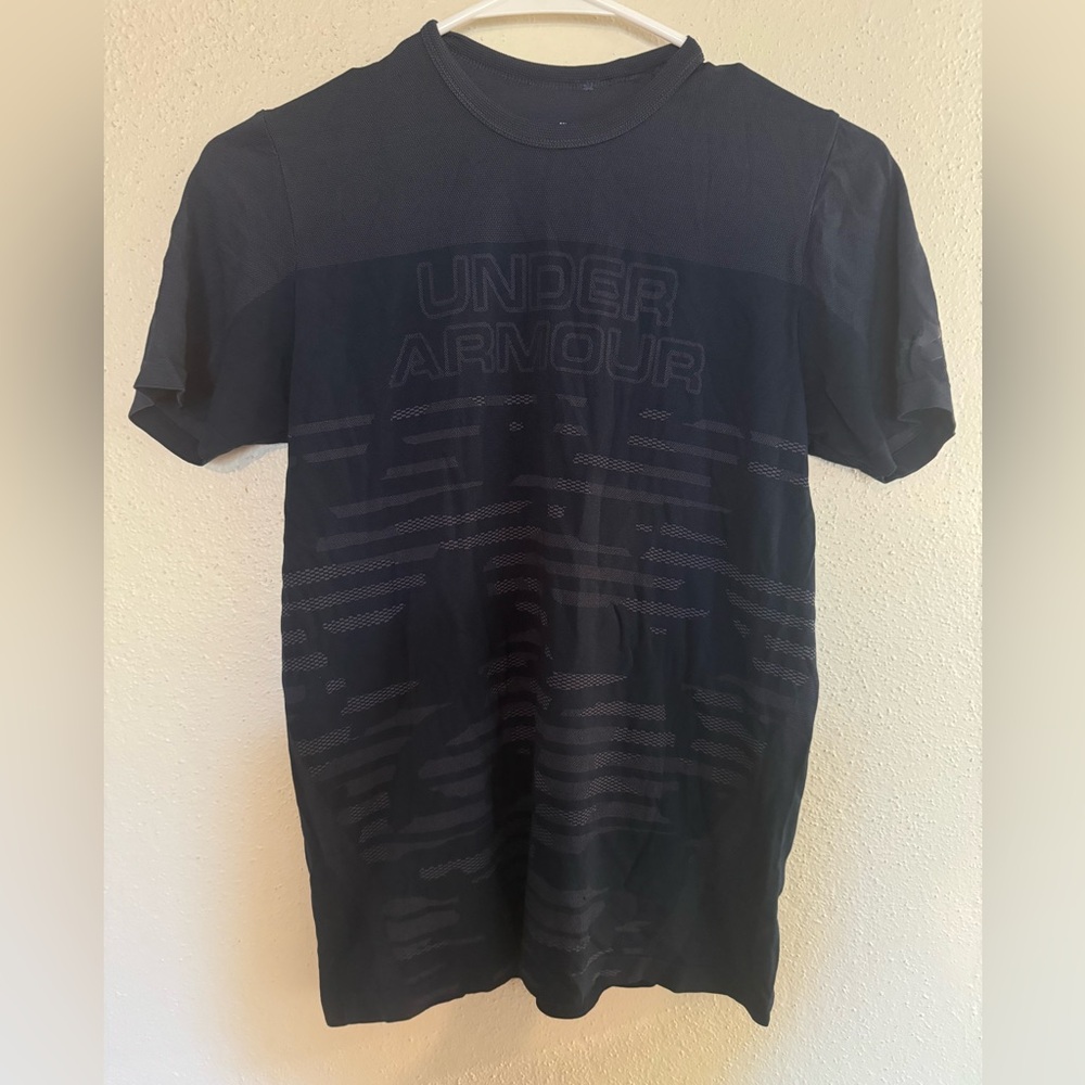 Under Armour Boys Navy Short Sleeve Shirt